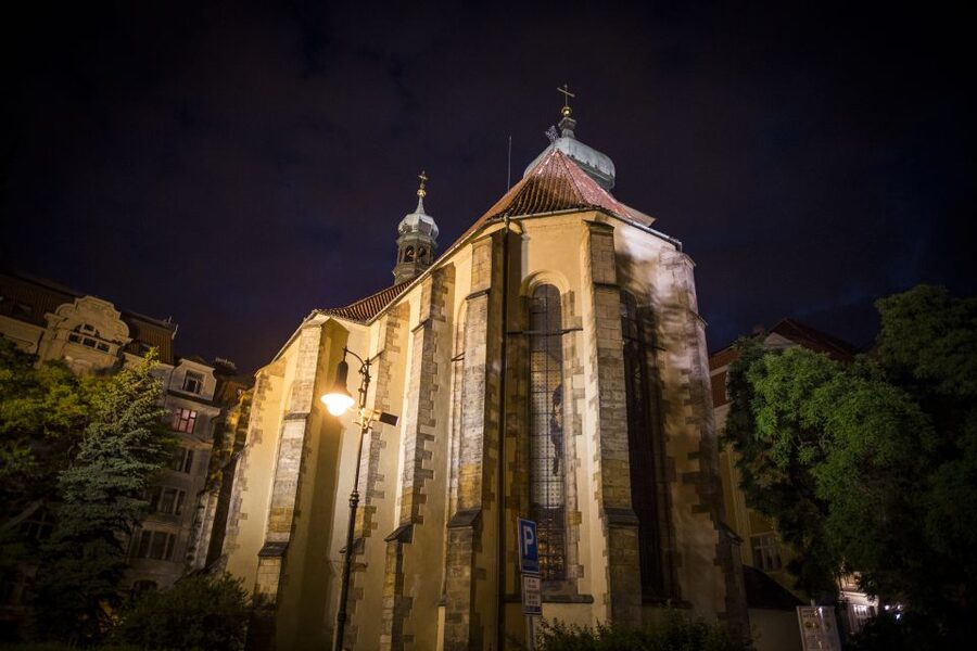 Prague: Ghosts and Legends of the Old Town Evening Tour - Why this “ghost tour” feels more like Prague at night