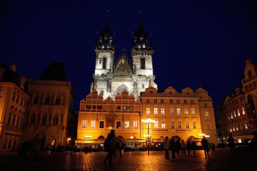 Prague: Ghosts and Legends of the Old Town Evening Tour - The meeting points: Týnská or Dlouhá