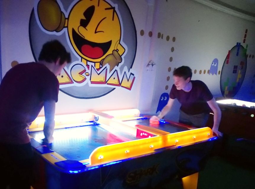 Prague: Glow Golf Mini Golf Game by UV Light - Table games on site: a smart way to handle different group moods