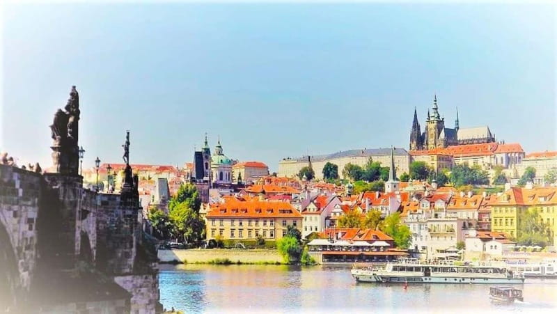 Prague Grand 2,5 hour + 2 hour exterior walking tour - Key Things You Will Notice on This Tour