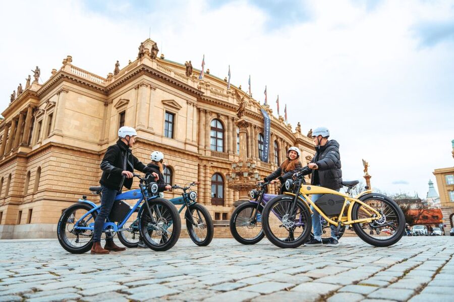 Prague: Grand City Tour on Fat e-Bike - The Jewish Quarter stops: synagogues area plus Old Town Square