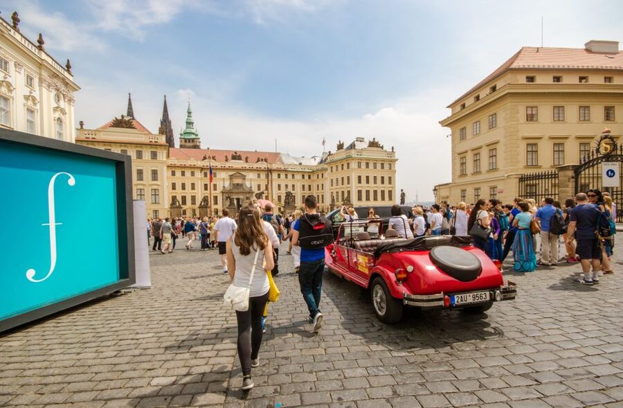 Prague: Guided Bus & Walking Tour with River Cruise & Lunch - Should You Book This Tour