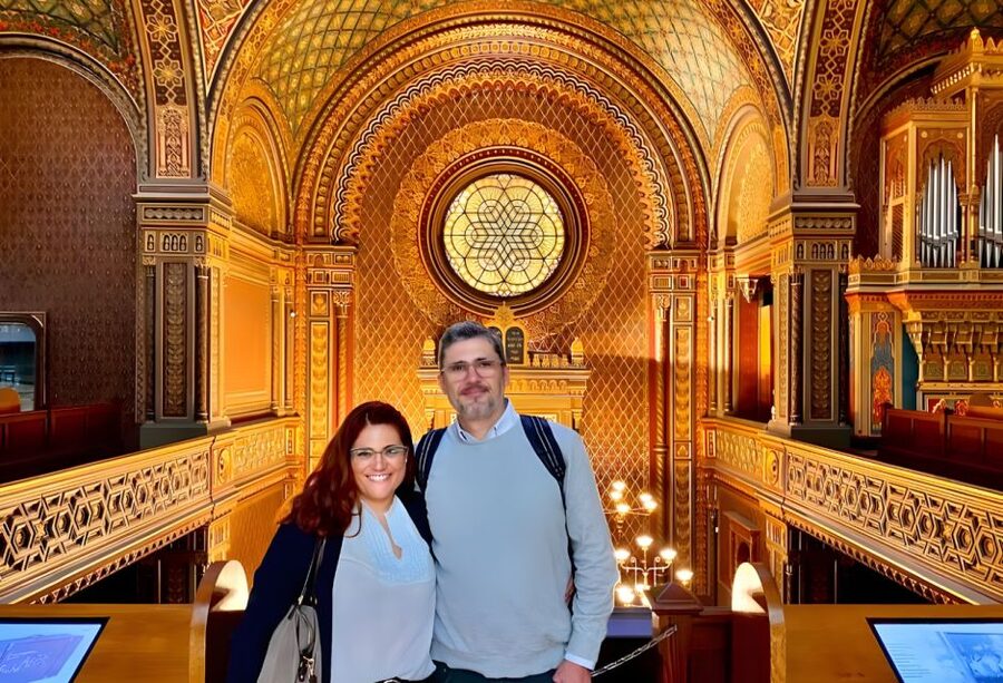 Prague: Guided Tour inside the Jewish Cemetery & Synagogues - Tickets, stops, and what 150 minutes really buys you