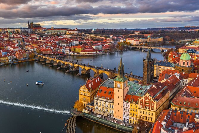 Prague Guided Walking Tour and Cruise with Authentic Czech Lunch - Meeting at Křižovnické náměstí and Kicking Off the Charles Bridge Story