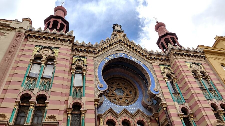 Prague: Guided Walking Tour of Prague's Jewish Quarter - Old-New Synagogue: the 13th-century anchor of the route