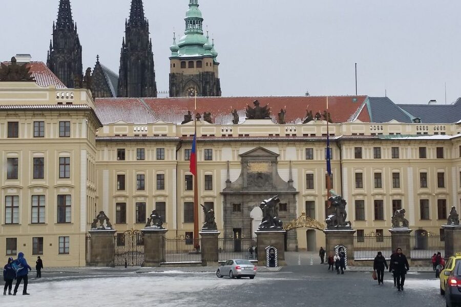 Prague: Historic City Center Bus Tour with Top Sights - Comfort, Traffic, and What the 2 Hours Really Buys You