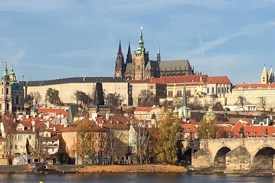 Prague: Historic City Center Bus Tour with Top Sights - Loreta Church and the Marian Pilgrimage Stop