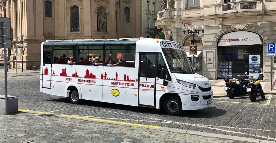 Prague: Historic City Center Bus Tour with Top Sights - Lesser Town and the Dancing House: Modern Prague With a Story