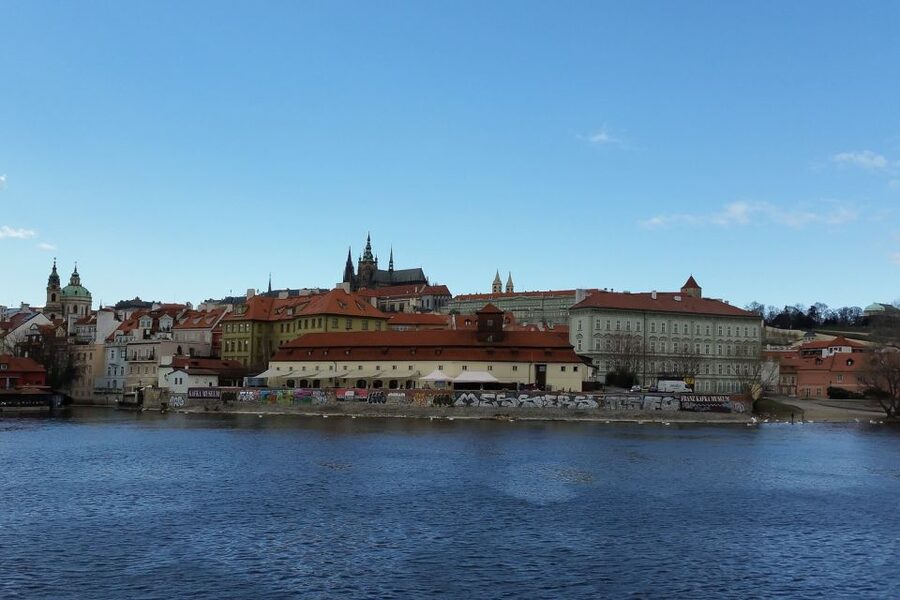 Prague: Historic City Center Bus Tour with Top Sights - Old Town Square to Municipal House: The Best First Views