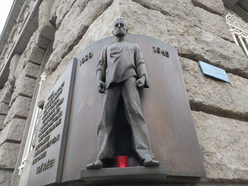 Prague: Historical Walking Tour with Focus on World War 2 - Key highlights you should care about