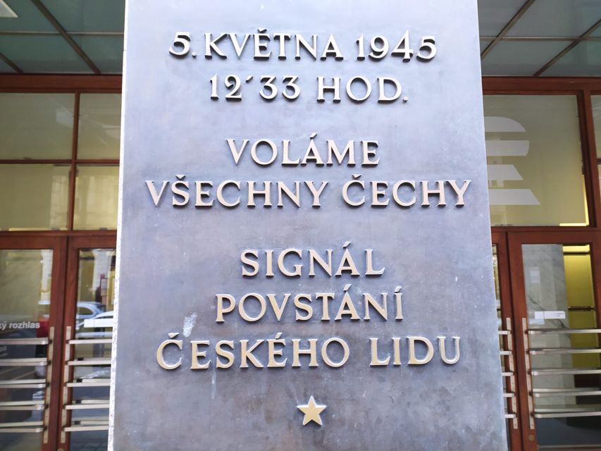 Prague: Historical Walking Tour with Focus on World War 2 - Why this WW2 walking tour works in Prague