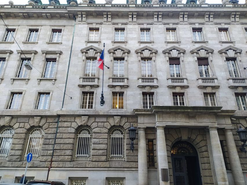 Prague: Historical Walking Tour with Focus on World War 2 - Heydrich assassination: how the guide keeps it clear