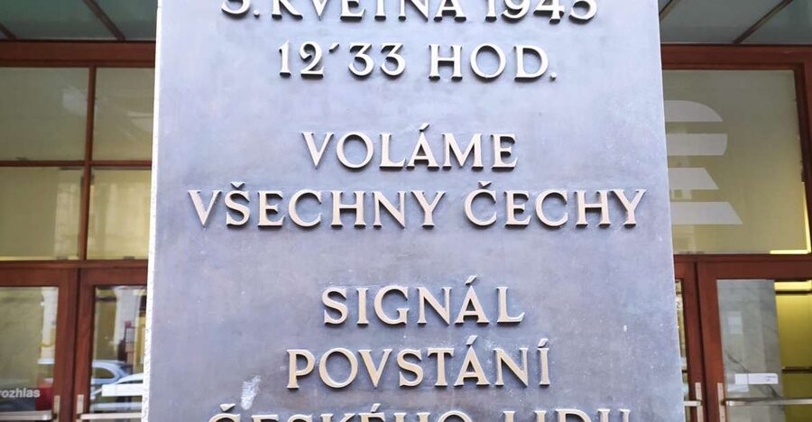 Prague: Historical Walking Tour with Focus on World War 2 - Meeting at Skautský Institut, then getting your bearings fast