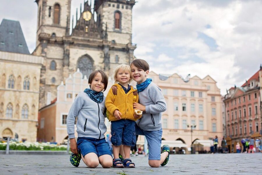 Prague Hradcany Castle, St Vitus Cathedral Tour with Tickets - Meeting point and timing, including pickup logic