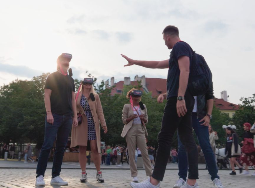 Prague: Immersive History Walking Tour and VR - Getting started: the meeting point near Hamleys