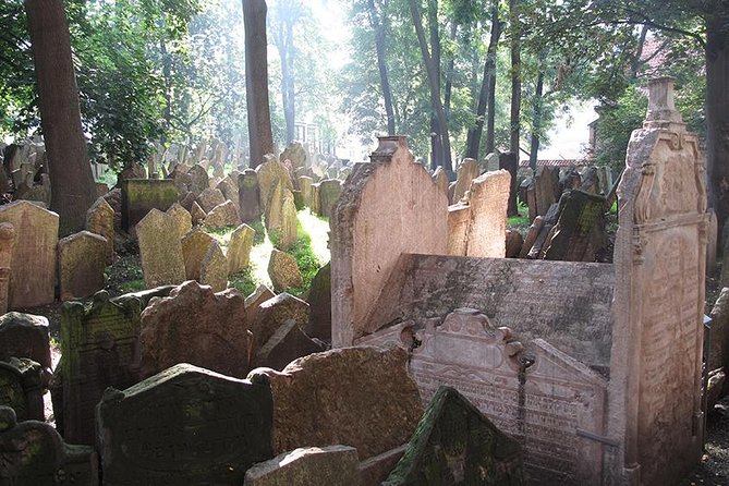 Prague Jewish Quarter Private tour - 3hours - A private 3-hour walk that tells a single, human story