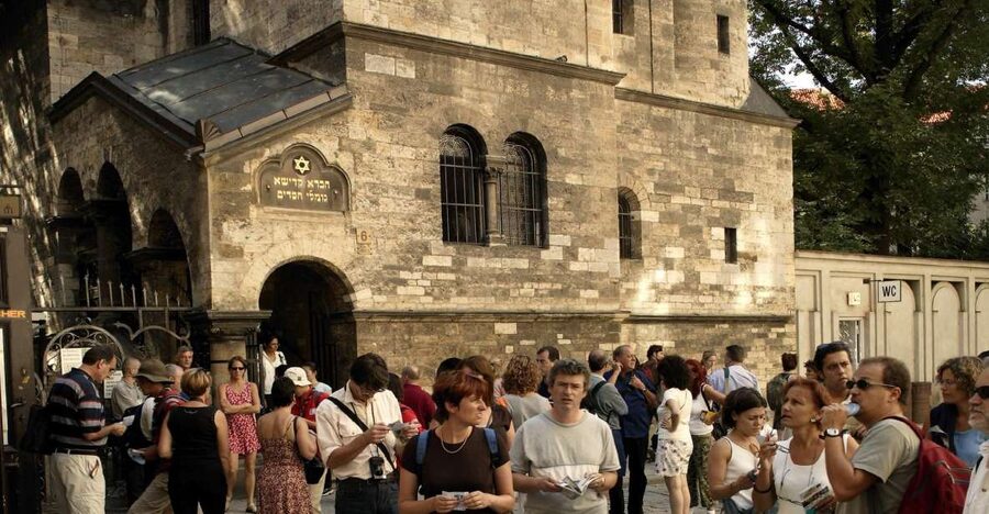 Prague: Jewish Town Walking Tour - From Maiselova Street to Old Town Square, and the Old-New Synagogue