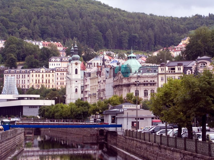 Prague: Karlovy Vary Tour with Lunch and Moser Museum Visit - Moser Glass Museum: story first, shop last