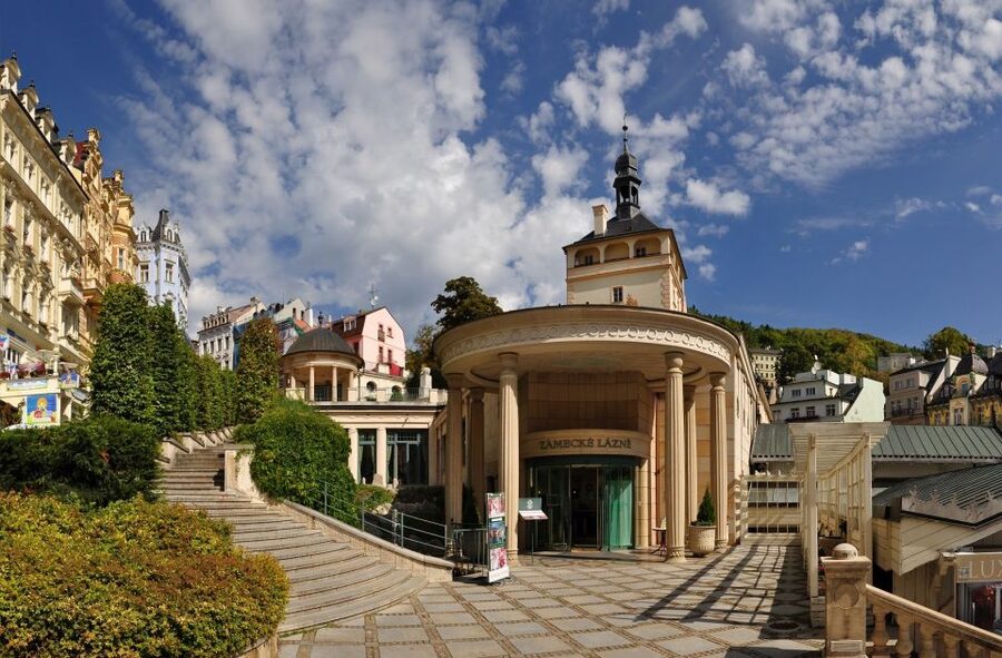 Prague: Karlovy Vary Tour with Lunch and Moser Museum Visit - Guide quality and language: English is guaranteed, other languages are request-based