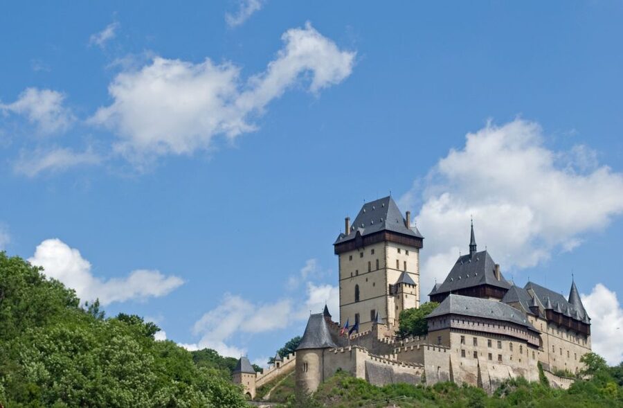Prague: Karlštejn Castle Guided Tour with Entry Ticket - The hill climb: shoes, pacing, and smarter ways up