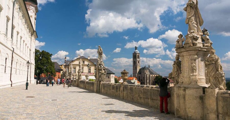 Prague: Kutná Hora, St Barbara's Cathedral and Bone Church - Sedlec Ossuary: the bone church that feels more art project than horror movie