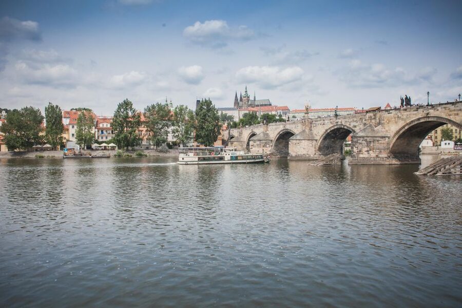 Prague: Lunch Cruise on Vltava River with open Buffet - What You See Along the Route, from Charles Bridge to Lesser Town