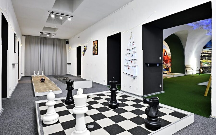 Prague: Mazemania Miniature Golf Experience - The Lounge and Bar Area: Why the Seating Matters for Groups