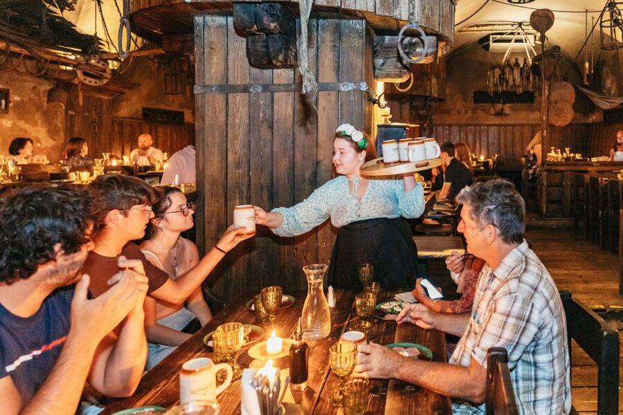 Prague: Medieval Dinner with Unlimited Drinks - Seating, Shared Tables, and How to Avoid the Cramped Feeling