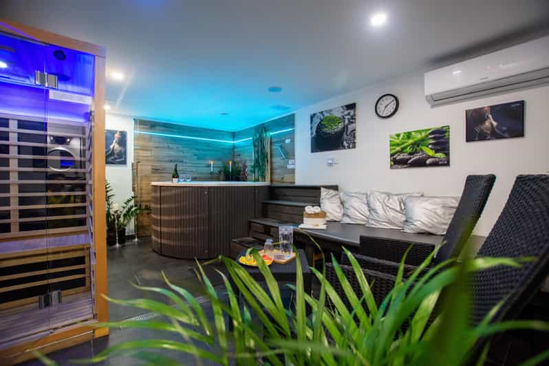 Prague: Modern Private Spa with Jacuzzi and Sauna - Who this suits best, and who might skip it