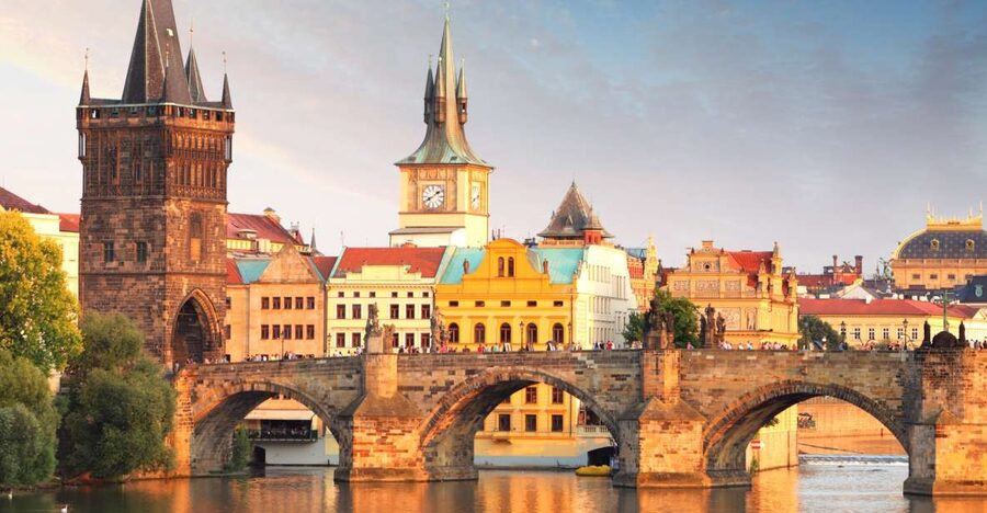 Prague: Old Town and Charles Bridge Tour - Key things to know before you go