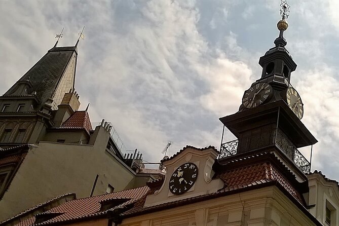 Prague Old Town and Jewish Quarter 90 minutes Guided Tour - Price and value for about $22.83 per person