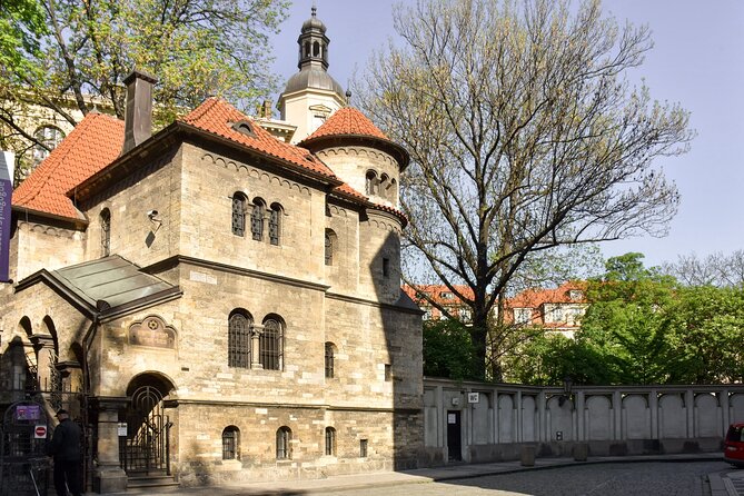 Prague Old Town and Jewish Quarter 90 minutes Guided Tour - Meet at Get Prague Guide, Maiselova 5, and start on time