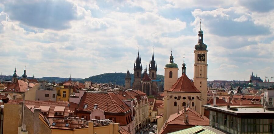 Prague: Old Town and Jewish Quarter Guided Walking Tour - Old Town landmarks: where the Astronomical Clock fits in
