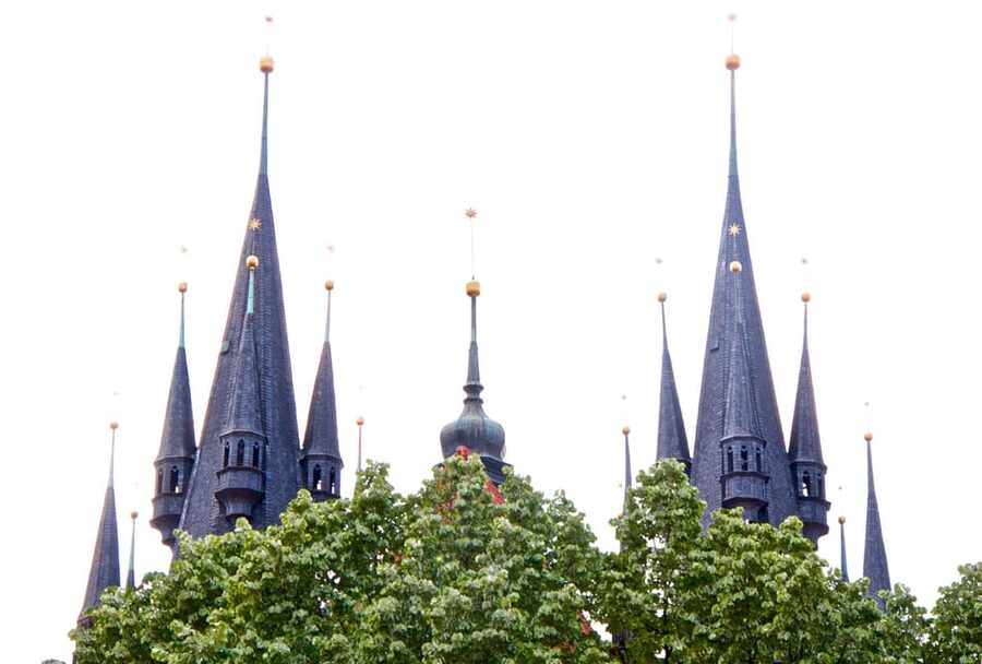 Prague: Old Town and Jewish Quarter Guided Walking Tour - Starting at Get Prague Guide on Maiselova 5
