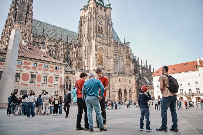 Prague Old Town, River Cruise and Prague Castle Sightseeing Tour Including Lunch - Old Town Hall and the Astronomical Clock: quick time, real payoff