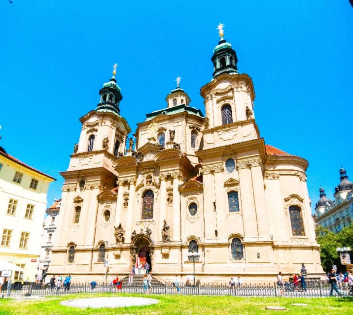 Prague: Old Town Square and Astronomical Clock Audio Guide - Who should book this Old Town Square audio guide?