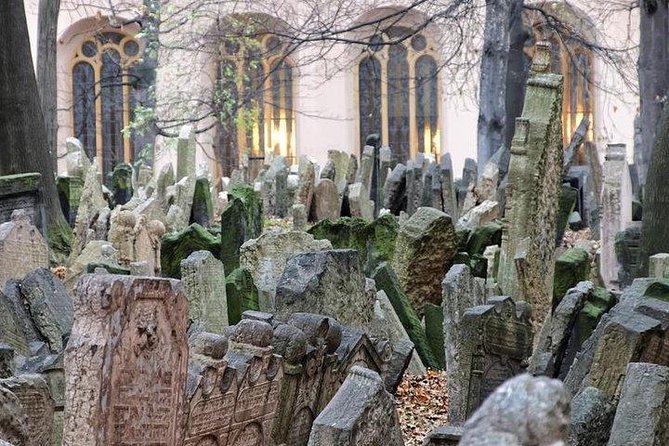 Prague Old Town tour and external Jewish Quarter - Municipal House and Old Town Square: art you can read