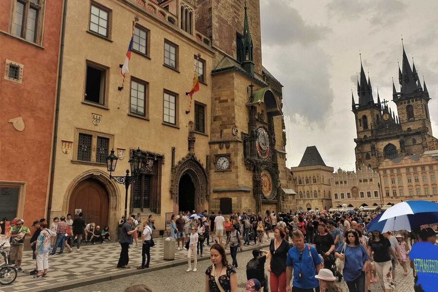Prague: Old Town Tour & National Museum Skip-the-Line Ticket - Value check: why $40 can make sense here