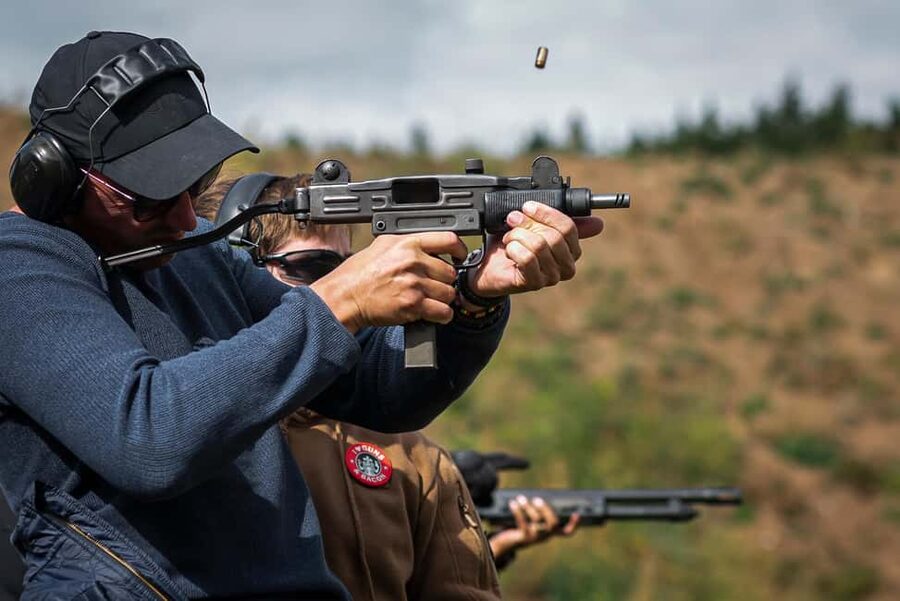 Prague: Outdoor Shooting Experience with up to 10 Guns - The shooting line-up: pistols, machine guns, and assault rifles (up to 10 guns)