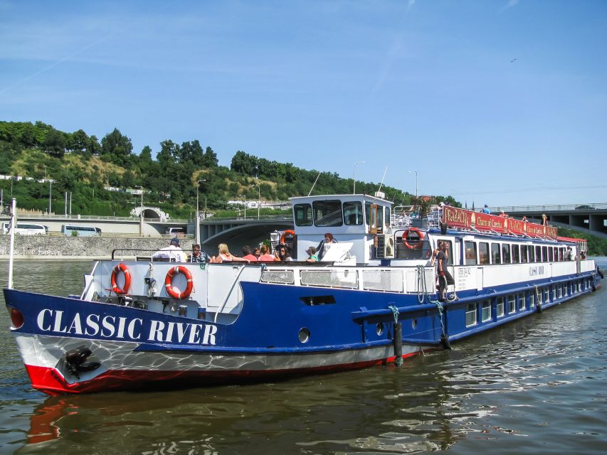 Prague: Panoramic Vltava River Cruise - Finding the Boat: Dvorakovo Embankment, Pier 17