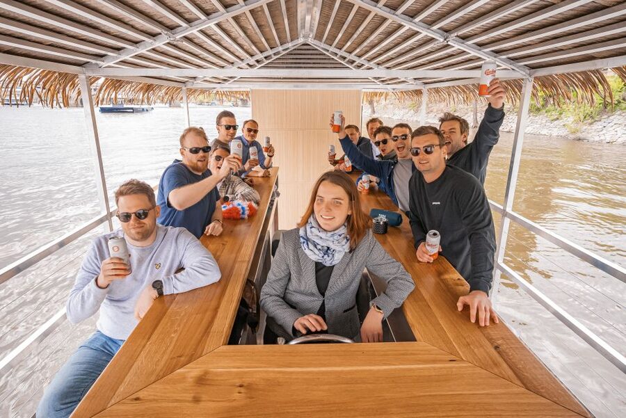 Prague: Party Tiki Boat Sightseeing Cruise with Drinks - The drink deal: unlimited Budvar beer, or Prosecco, or cider