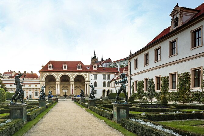 Prague Photoshoot for Couples, Betrothed, Family & Friends - Old Town Square as the Big-Scene Backdrop