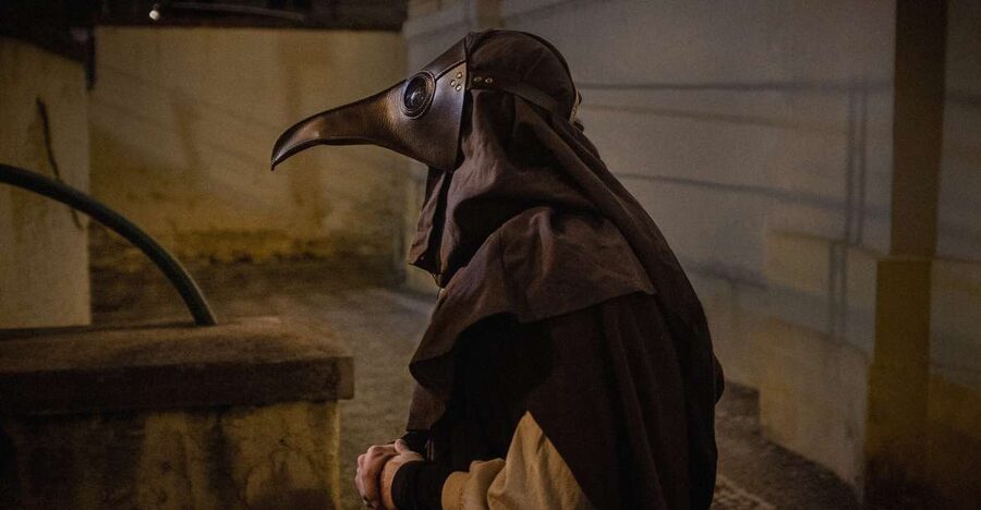 Prague: Plague Doctor Old Town History Walking Tour - What the 90 minutes feels like on the ground