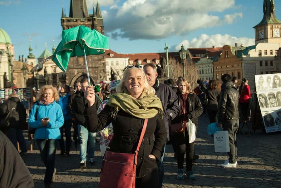 Prague: Prague Castle & Charles Bridge – guided tour in German - Starting at Křižovnické Náměstí: Where Your Tour Makes First Sense