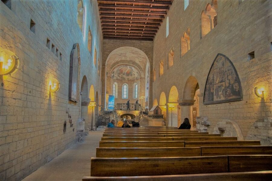 Prague: Prague Castle Complex Smartphone Audio Guide - The St. Vitus Cathedral start: kings, emperors, and crown-jewel stories