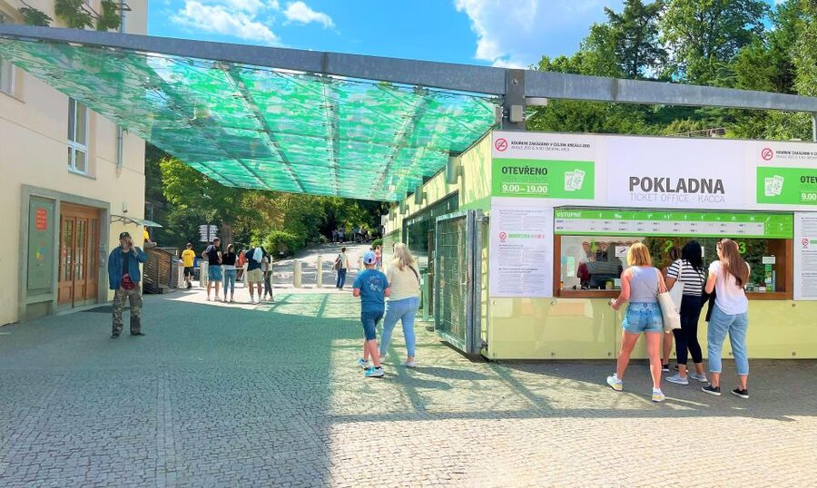 Prague: Prague Zoo Audio Guide with E-Ticket - What You Learn: Prague Zoo History and Pavilion Stories