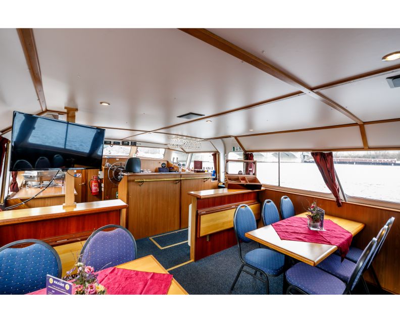 Prague: Private Beer Boat Cruise with Unlimited Beer - Music, Wi-Fi, and party-friendly extras for groups