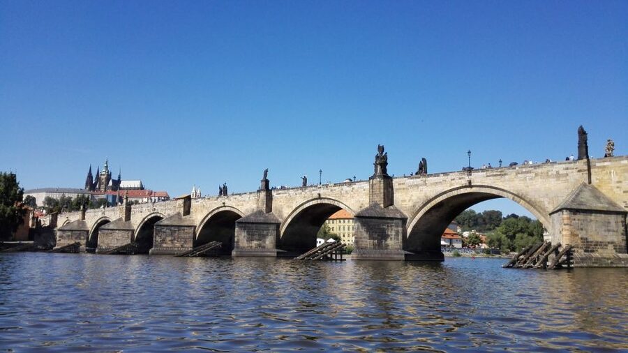 Prague: Private City Tour by Minivan - How the private minivan tour works from your hotel