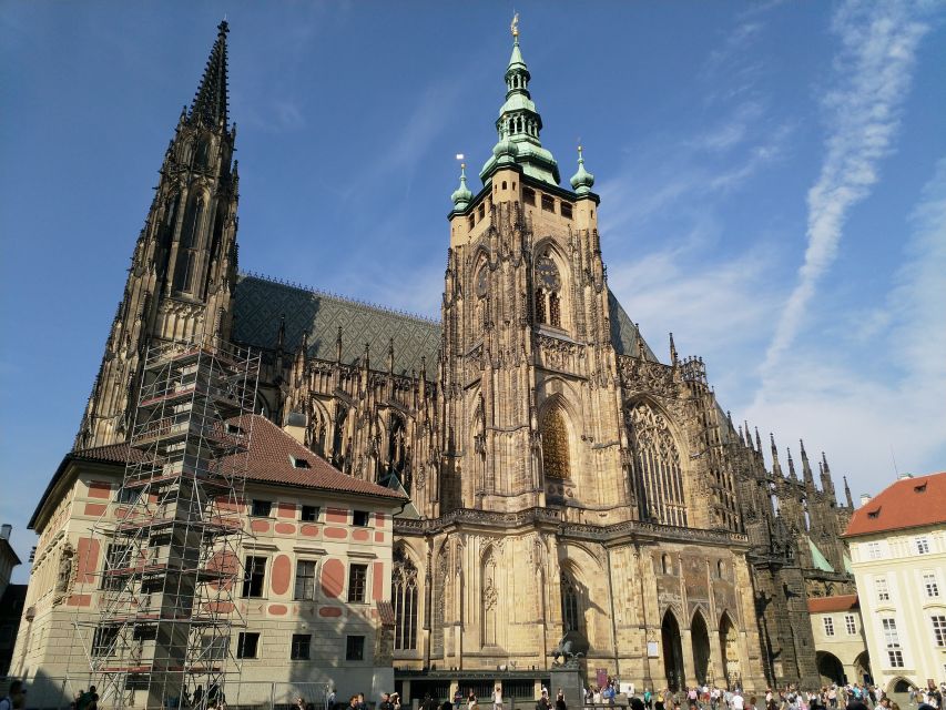 Prague: Private City Tour by Minivan - Price and value for $294 per group (up to 2)