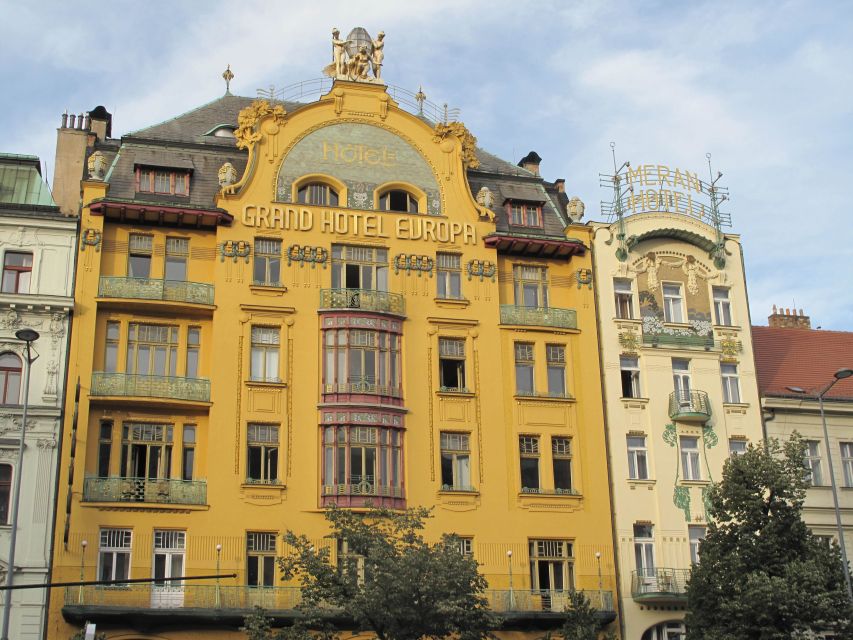 Prague: Private Cubism & Art Nouveau Walking Tour - Cubism and Art Nouveau in one 3-hour Prague walk